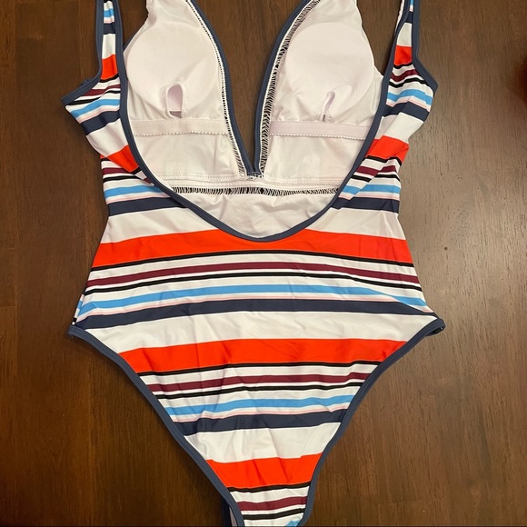 CUPSHE - Picture 6 of 9